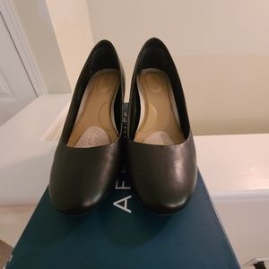 Aerosoles Black Heels